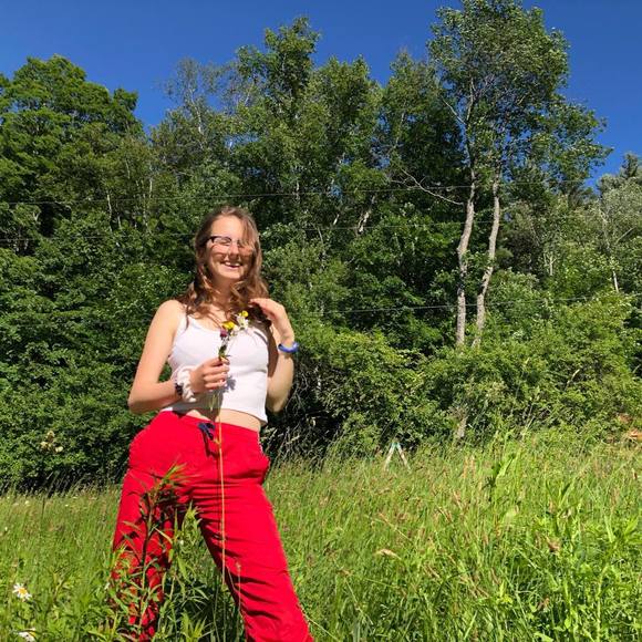 Meet your Posher, Eva - Picture 1 of 1